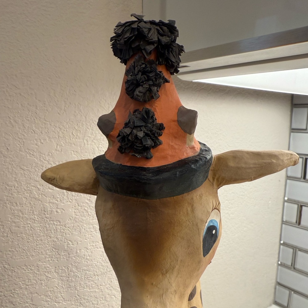 Vintage-Inspired Bethany Lowe Halloween Gerry Giraffe RARE - Picture 8 of 13